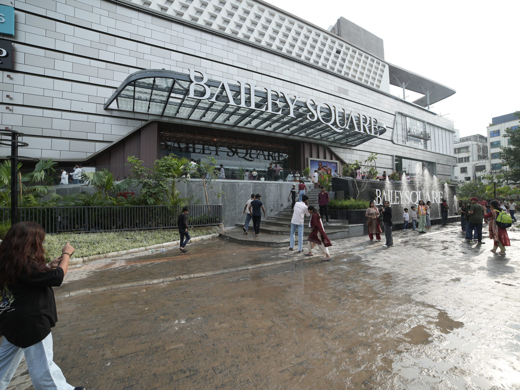 The Bailey Square façade and entrance canopy on Bailey Road, Patna